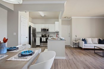 Kitchen/Living room